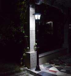 solar lamp post