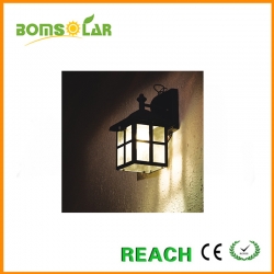 SOLAR WALL LIGHT WITH PIR MOTION SENSOR